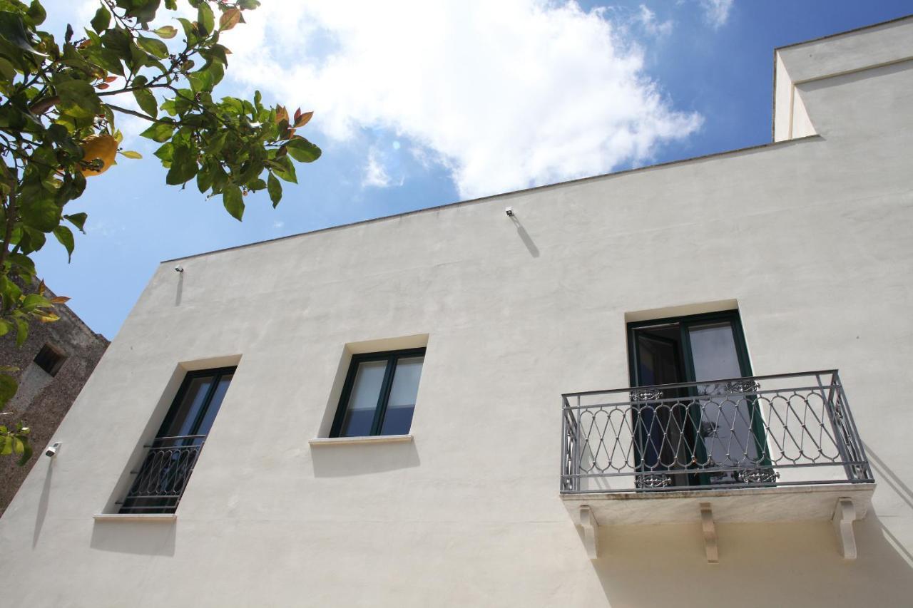 Versomare Room & Suite Valderice Exterior photo